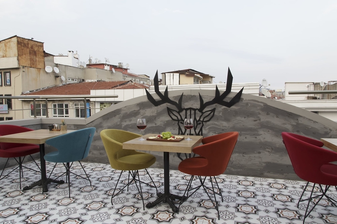 Imagen del bar/restaurante del Bakırk&ouml;y Des Suit Otel. Foto 9