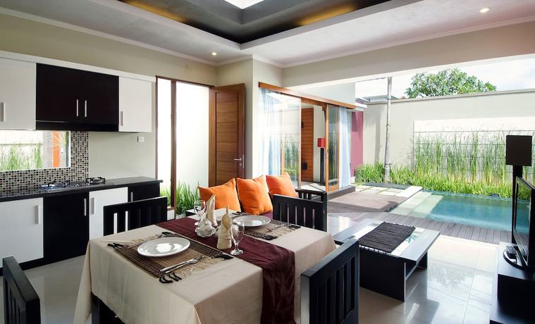 Imagen de los interiores del Bali Swiss Villa. Foto 14