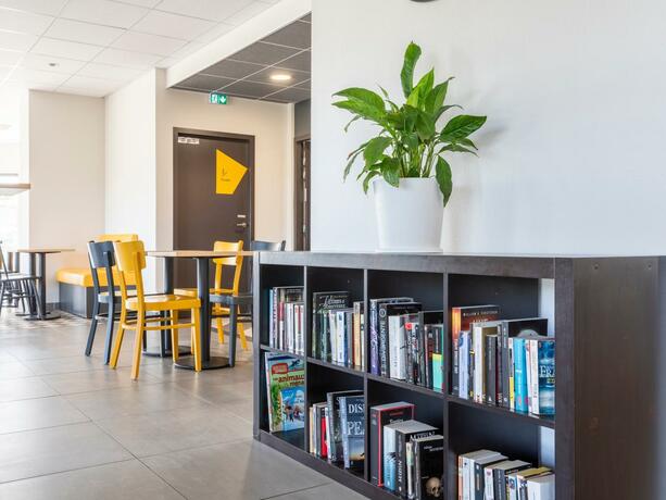 Imagen general del B&B Hotel Saint-Martin-de-Crau Alpilles Camargue. Foto 21