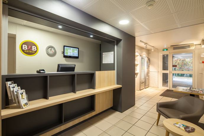 Imagen de los interiores del B&B LOUVECIENNES. Foto 19