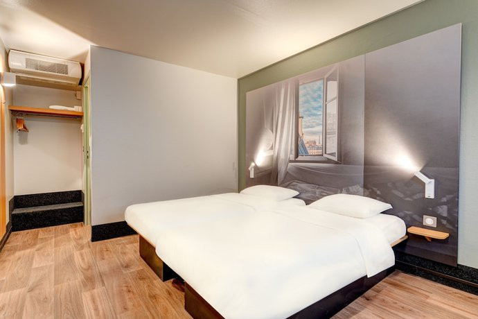Imagen de la habitación del B&B LOUVECIENNES, Louveciennes. Foto 15