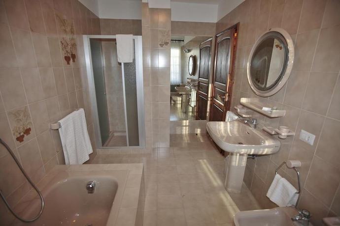 Imagen de la habitación del BandB Azalea. Foto 5