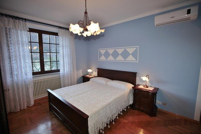 Imagen de la habitación del BandB Azalea. Foto 9