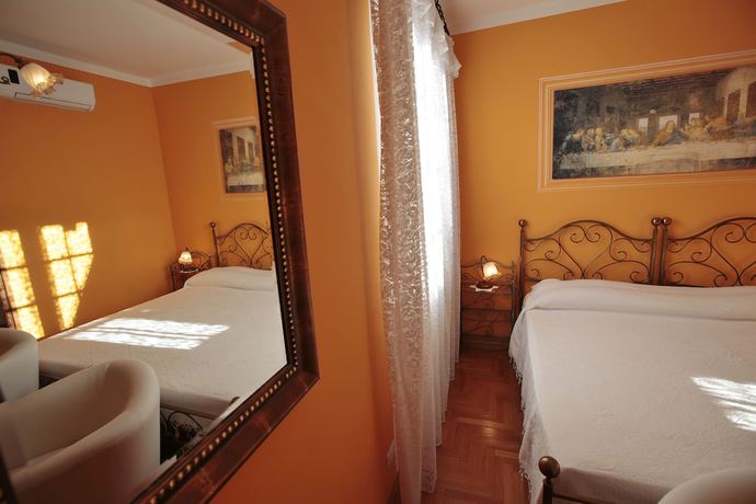 Imagen de la habitación del BandB Azalea. Foto 11
