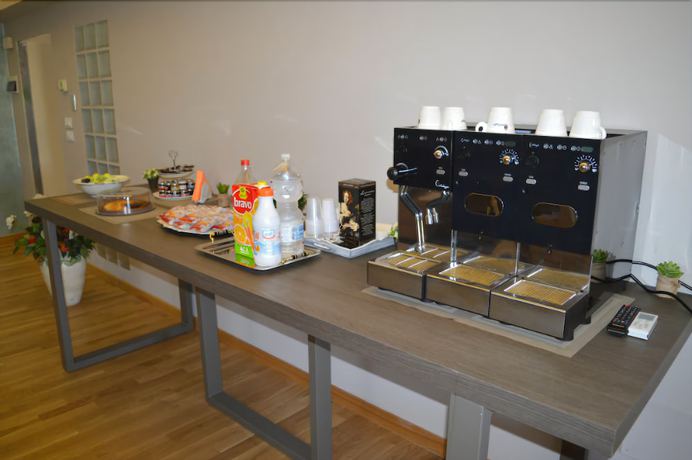 Imagen del bar/restaurante del BandB Jolie Center. Foto 3