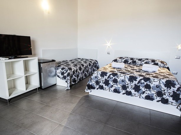 Imagen de la habitación del BandB Opera Suites. Foto 16