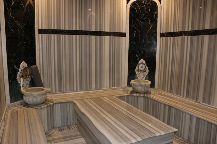 Imagen de los interiores del BandC Hotel. Foto 19