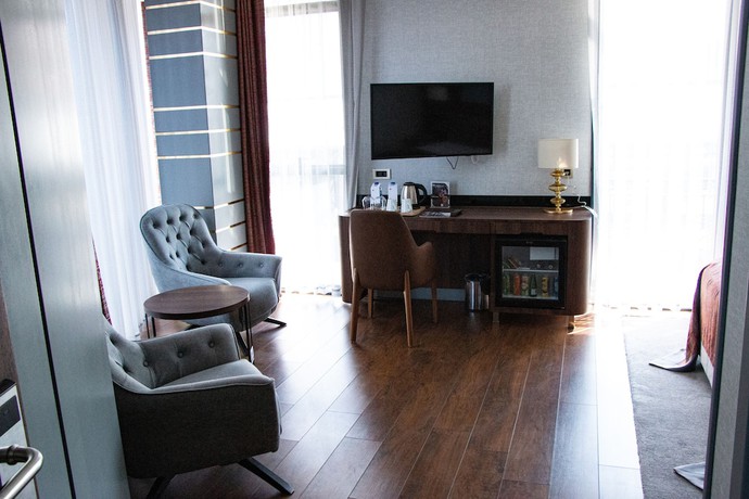 Imagen de la habitación del BandC Hotel. Foto 10