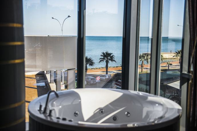 Imagen de la habitación del BandC Hotel. Foto 11