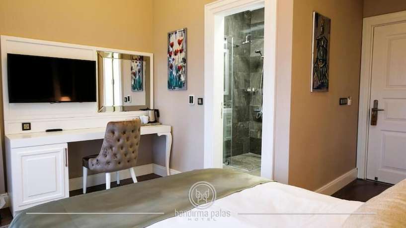 Imagen de la habitación del Bandırma Palas Hotel. Foto 7