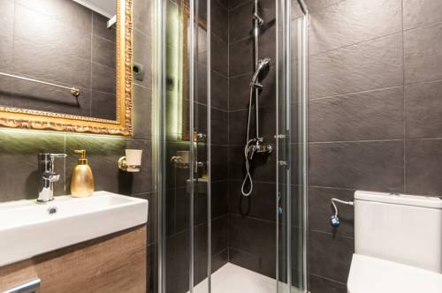 Imagen de la habitación del BarcelonaForRent Plaza Espa&ntilde;a Suites. Foto 2
