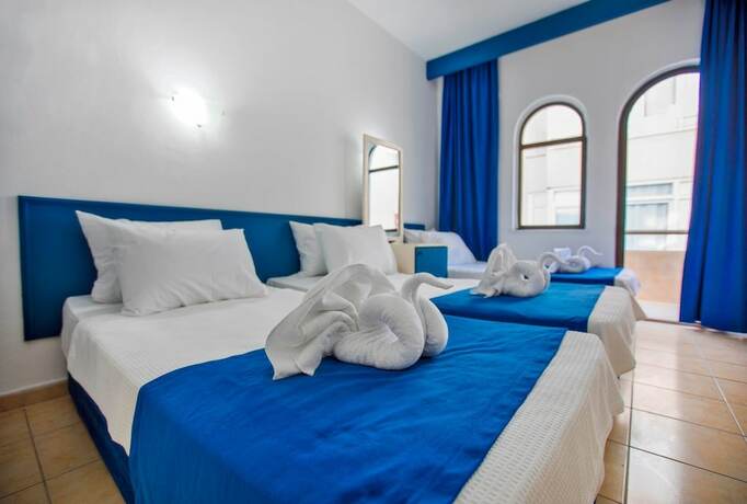 Imagen de la habitación del Barhan Hotel. Foto 20