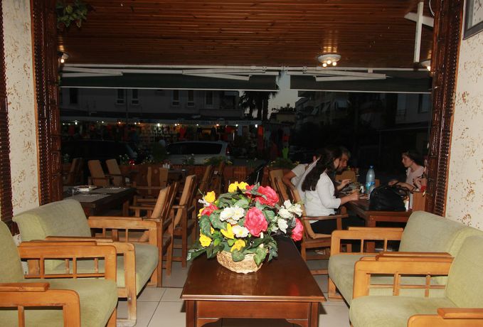 Imagen de los interiores del Baronessa Apart Hotel. Foto 20