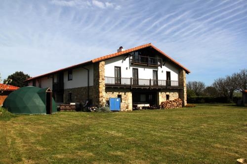 Imagen general del Barrika Surf Camp. Foto 5