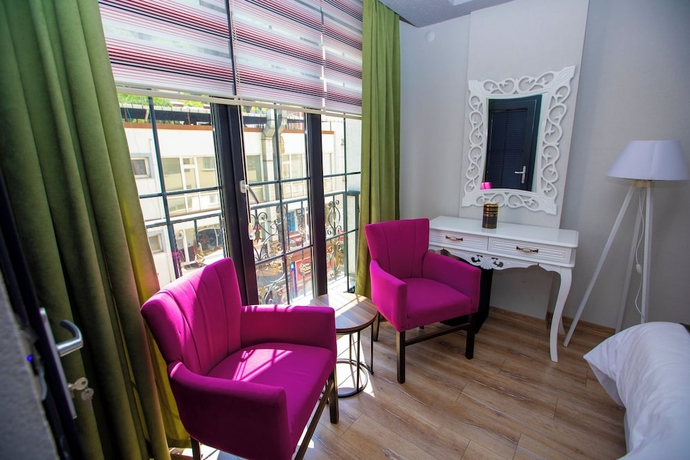 Imagen de los interiores del Barut&ccedil;u Suites Ma&ccedil;ka. Foto 16