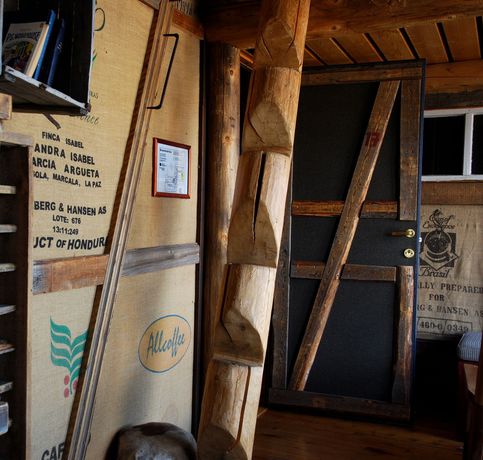 Imagen de los interiores del Basecamp. Foto 16