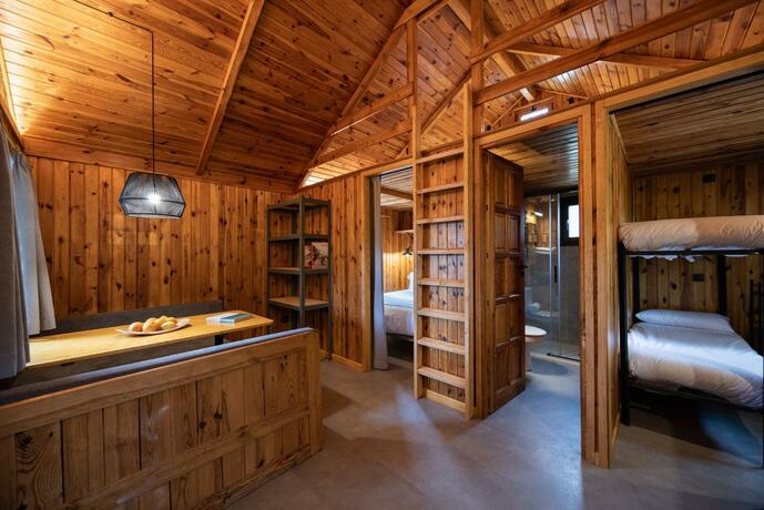 Imagen general del Basecamps. Foto 25