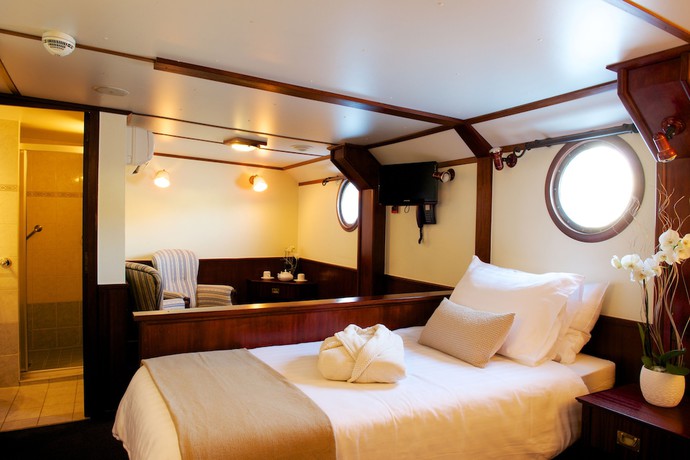 Imagen de la habitación del Bateau H&ocirc;tel Le Chardonnay. Foto 11