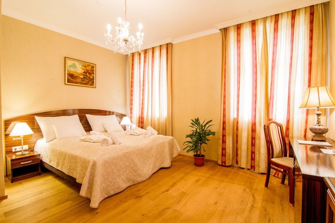 Imagen de la habitación del Batthy&aacute;ny Kast&eacute;lysz&aacute;ll&oacute;. Foto 13