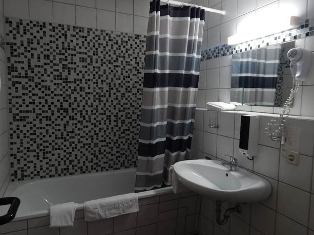 Imagen de la habitación del Bavaria Safari Hotel. Foto 9
