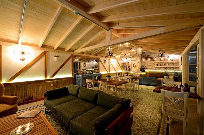 Imagen de los interiores del Bay C Hotel. Foto 16