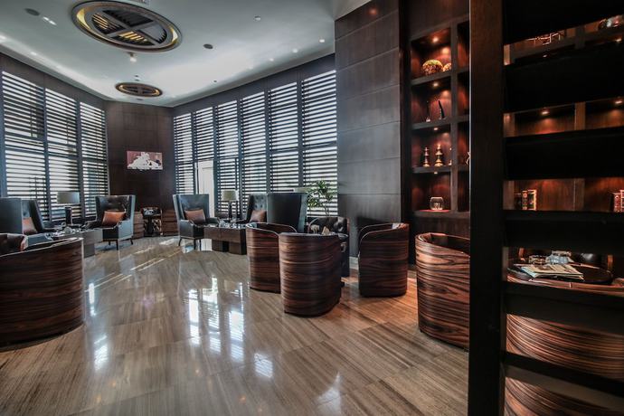 Imagen de los interiores del Bay La Sun and Marina. Foto 15