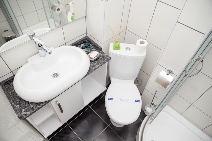 Imagen de la habitación del Bayer Hotel. Foto 5