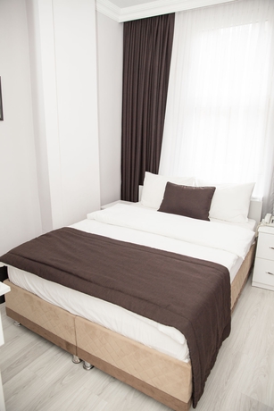 Imagen de la habitación del Bayer Hotel. Foto 10