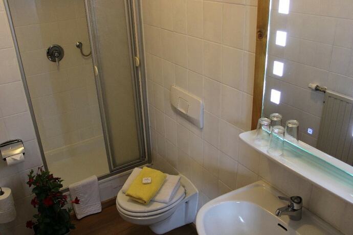 Imagen de la habitación del Bayerische Gastwirtschaft Dimpfl-Stadl. Foto 20