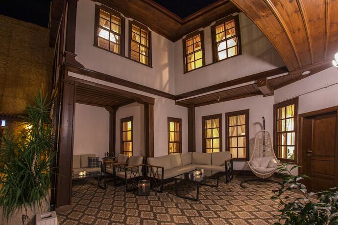 Imagen general del Bayezid Han Konak. Foto 10