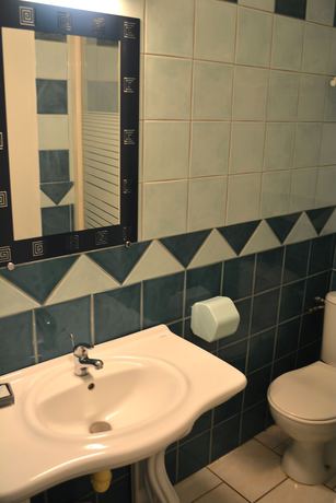 Imagen de la habitación del Bayfront Hotel. Foto 11