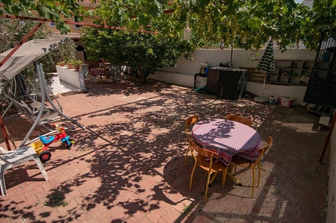 Imagen de los exteriores del Baykal Pansiyon. Foto 11