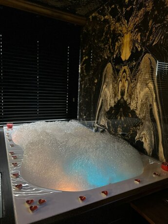 Imagen de la habitación del Bayrak Grand Hotel. Foto 19