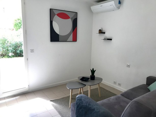 Imagen de la habitación del Beach Cannes Bungalows. Foto 14