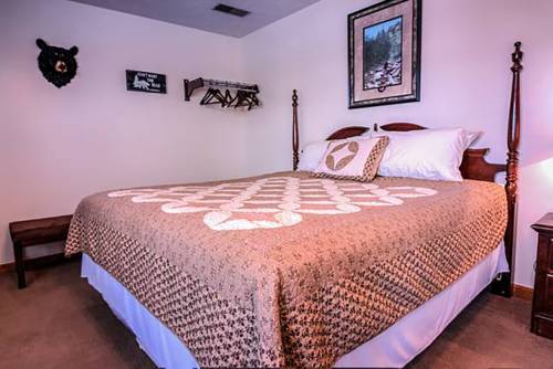 Imagen de la habitación del Bear Camp By The Night. Foto 5