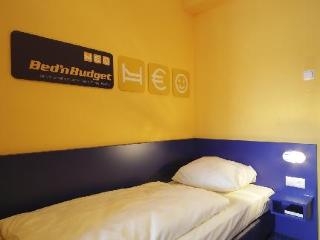Imagen general del Bed'nbudget Expo-hostel Dorms. Foto 3