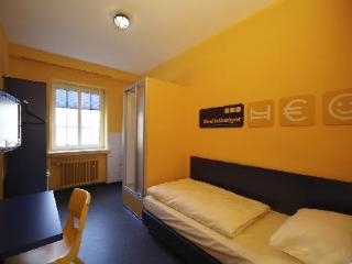 Imagen general del Bed'nbudget Expo-hostel Dorms. Foto 5
