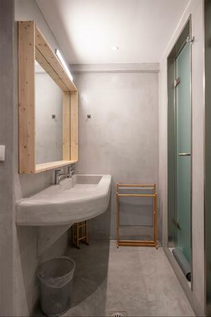 Imagen general del Bedspot Hostel, Old Port Fira. Foto 7
