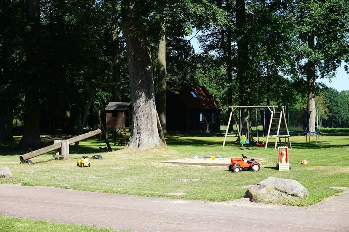 Imagen de los exteriores del Beekenhof. Foto 15