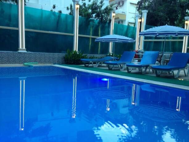 Imagen general del Behram Hotel. Foto 14