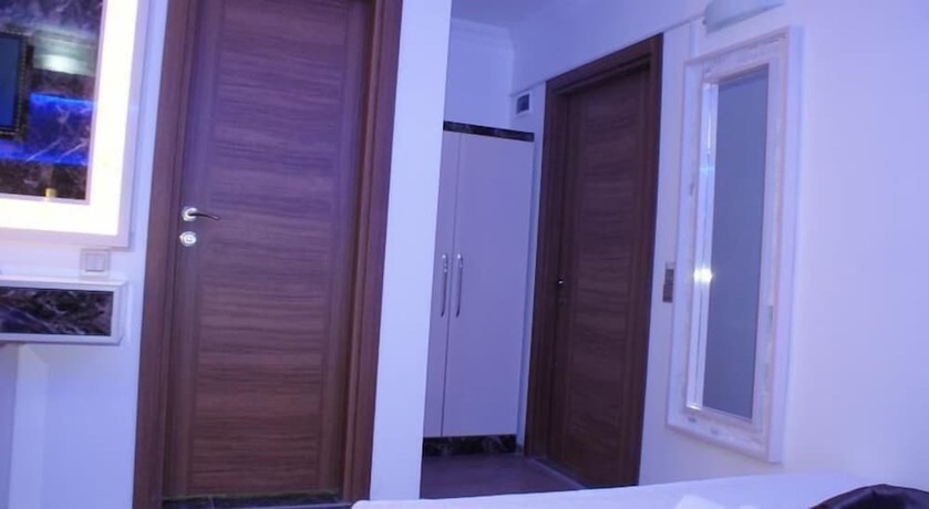 Imagen de la habitación del Behram Hotel. Foto 19