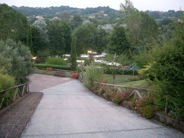 Imagen de los exteriores del Bei Park. Foto 5