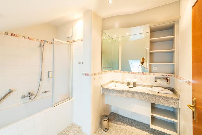 Imagen de la habitación del Bel Air Strandhotel. Foto 10