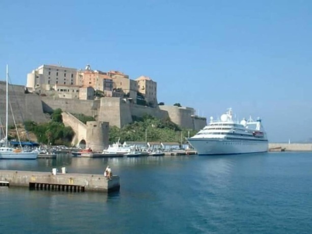 Imagen general del Bel Ombra, Calvi. Foto 3