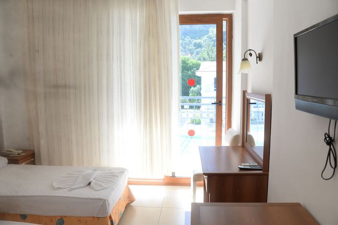 Imagen de la habitación del Belcekum Beach Hotel. Foto 11