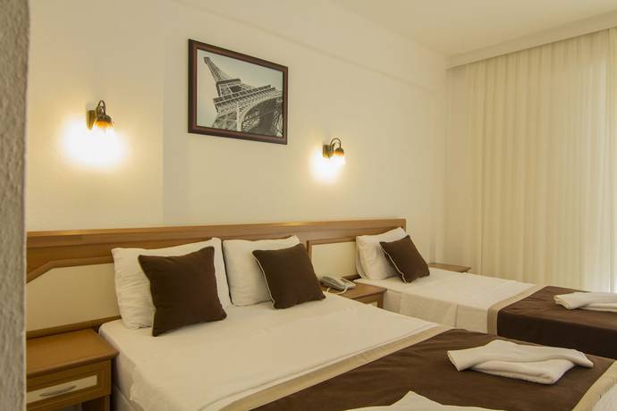 Imagen de la habitación del Belcekum Beach Hotel. Foto 15