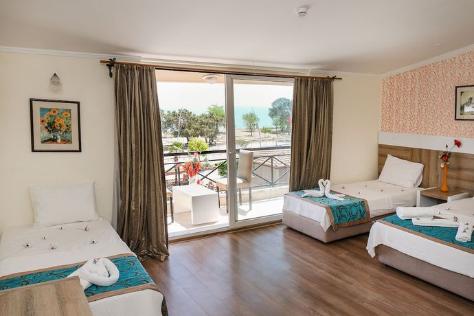 Imagen de la habitación del Beldibi Beach Hotel, BELDIBI. Foto 7