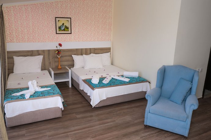 Imagen de la habitación del Beldibi Beach Hotel, BELDIBI. Foto 9