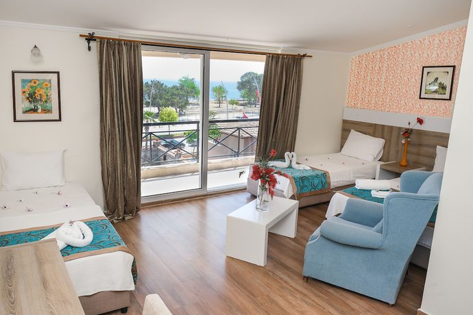 Imagen de la habitación del Beldibi Beach Hotel, BELDIBI. Foto 10