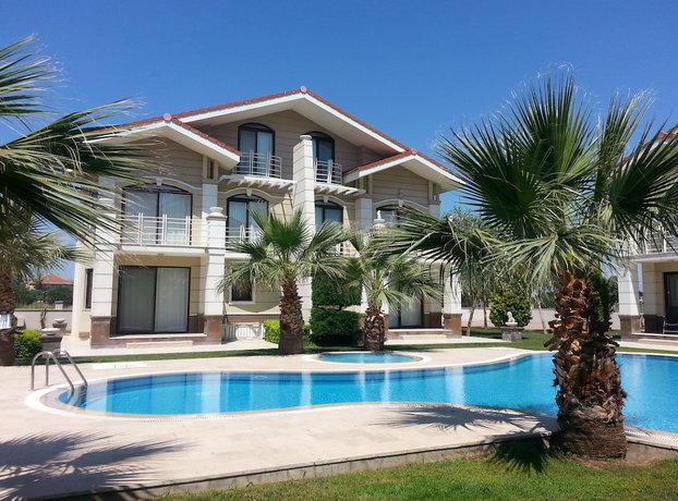 Imagen de la piscina del Belek Golf Residence 1. Foto 19